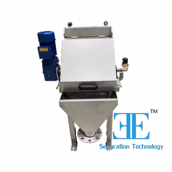 Sistema de filtro de tambor rotativo para pré-tratamento de água circulante